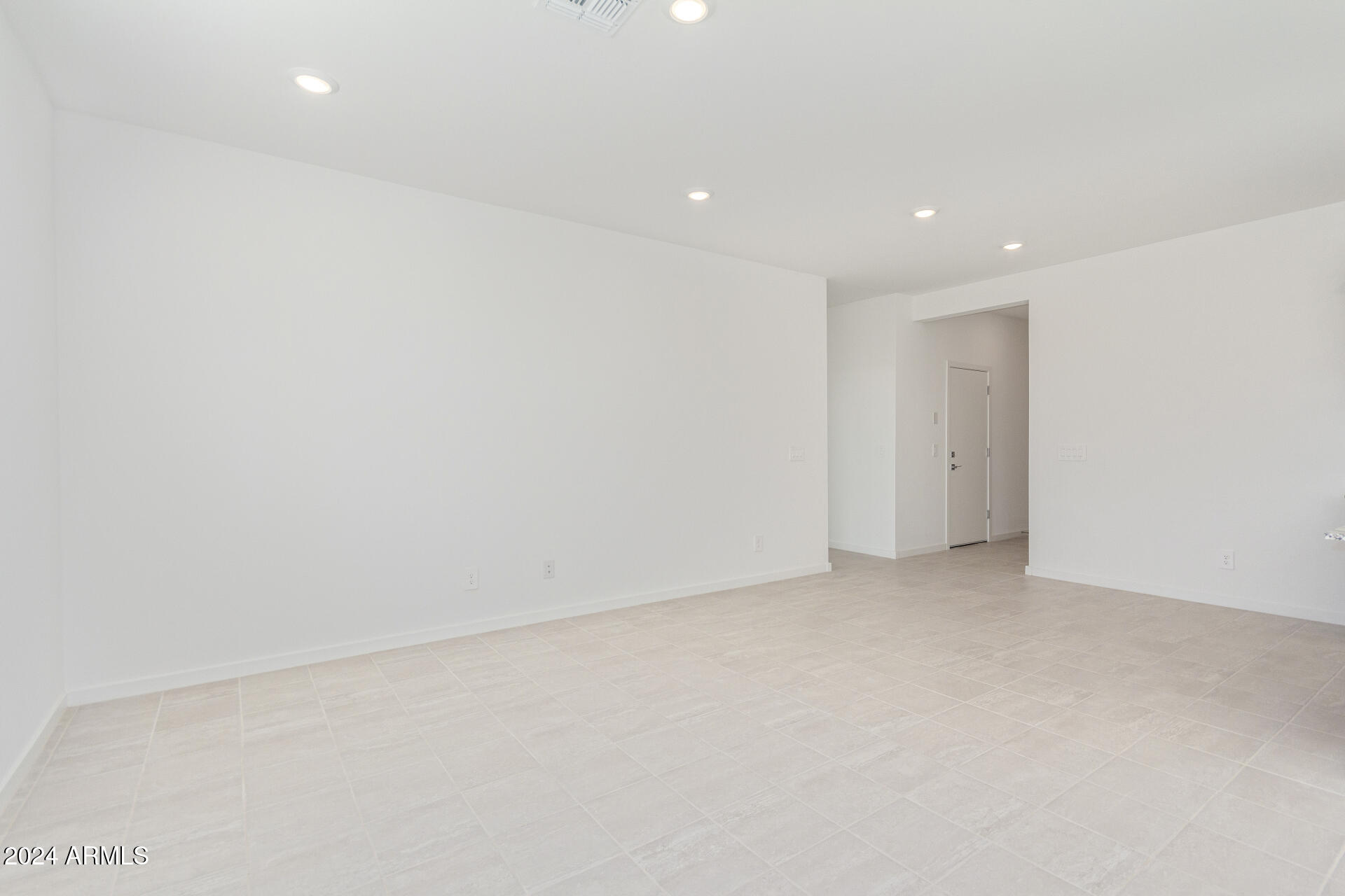 17629 West Madison Street Goodyear, AZ 85338 - Photo 8 of 30 Great Room