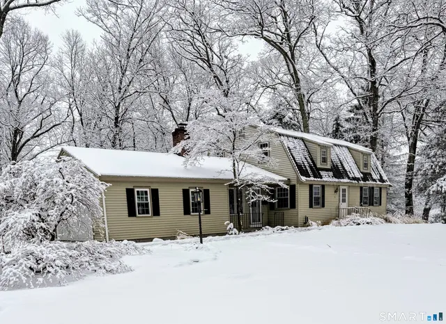 $599,900 | 24 Silversmith Road, Unionville, CT 06085
