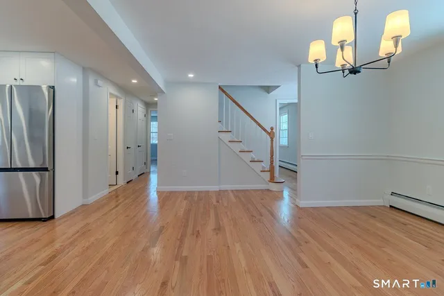 $599,900 | 24 Silversmith Road, Farmington, CT 06085