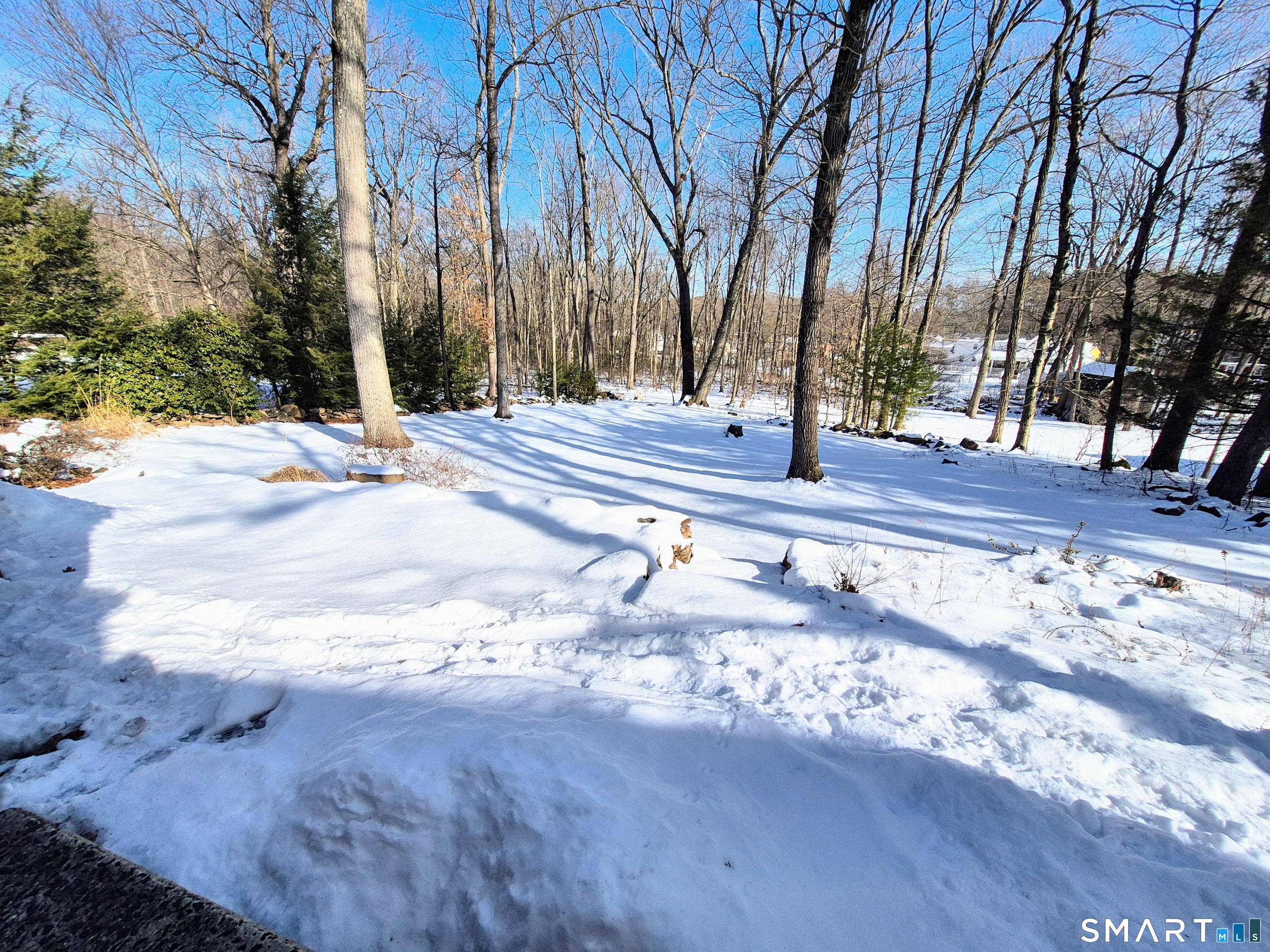 24 Silversmith Road Unionville, CT 06085 - Photo 3 of 8