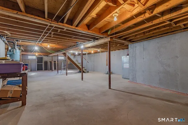 $599,900 | 24 Silversmith Road, Farmington, CT 06085