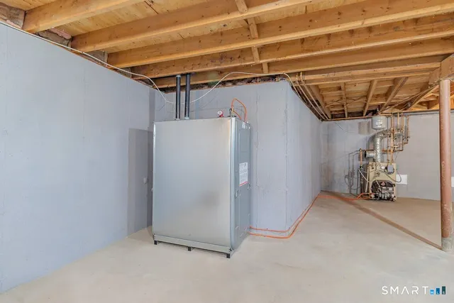 $599,900 | 24 Silversmith Road, Farmington, CT 06085