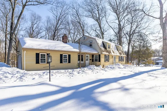 $599,900 | 24 Silversmith Road, Farmington, CT 06085