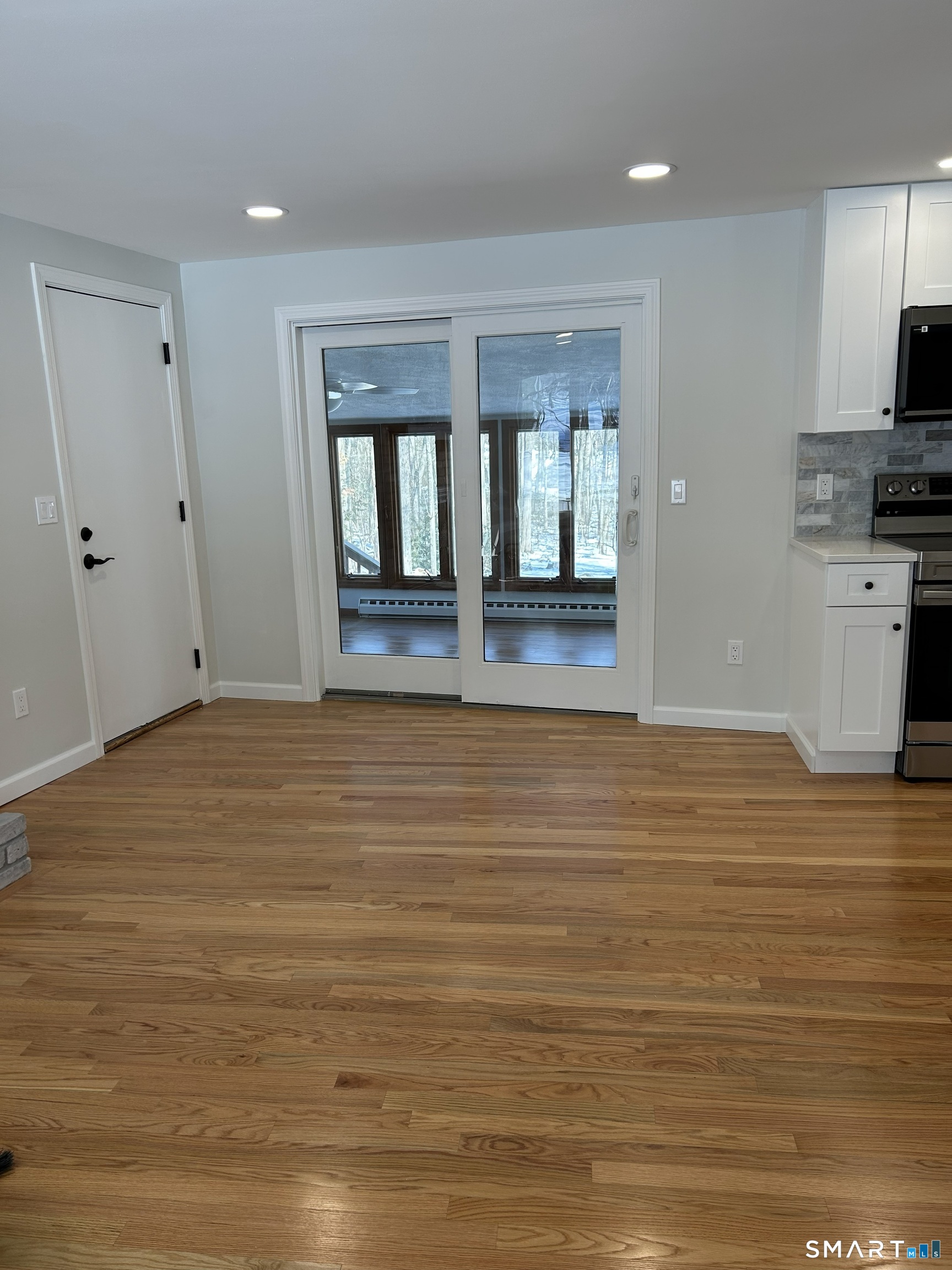 24 Silversmith Road Farmington, CT 06085 - Photo 8 of 18 entry way, view of porch