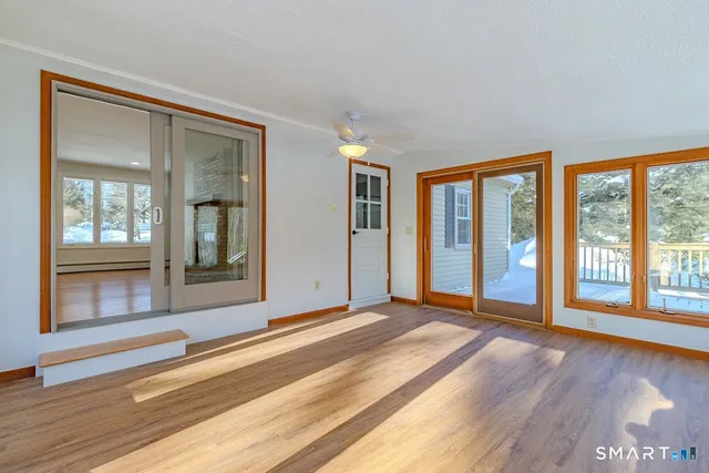 $599,900 | 24 Silversmith Road, Farmington, CT 06085