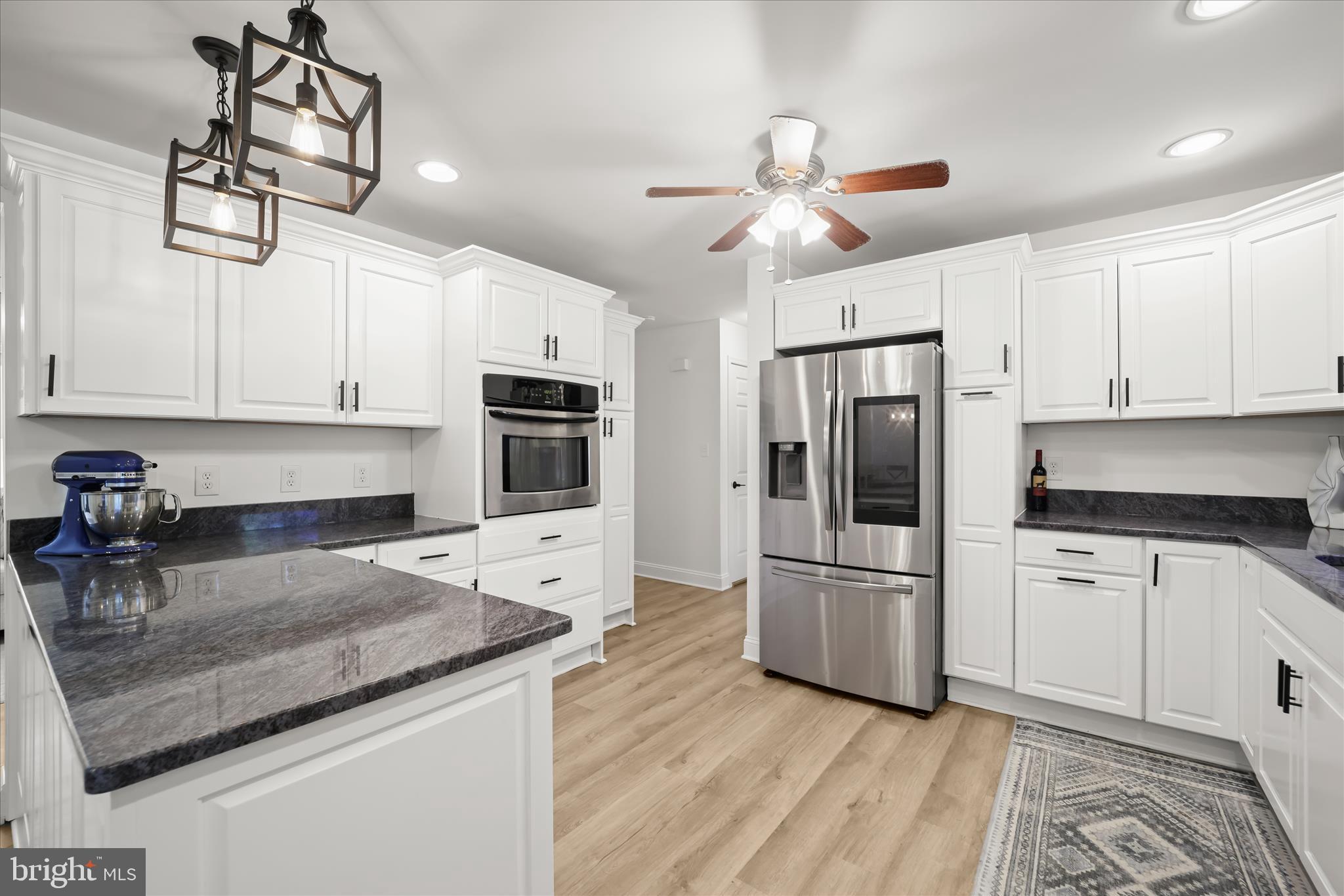 3045 Holland Cliffs Road Huntingtown, MD 20639 - Photo 22 of 94 Kitchen