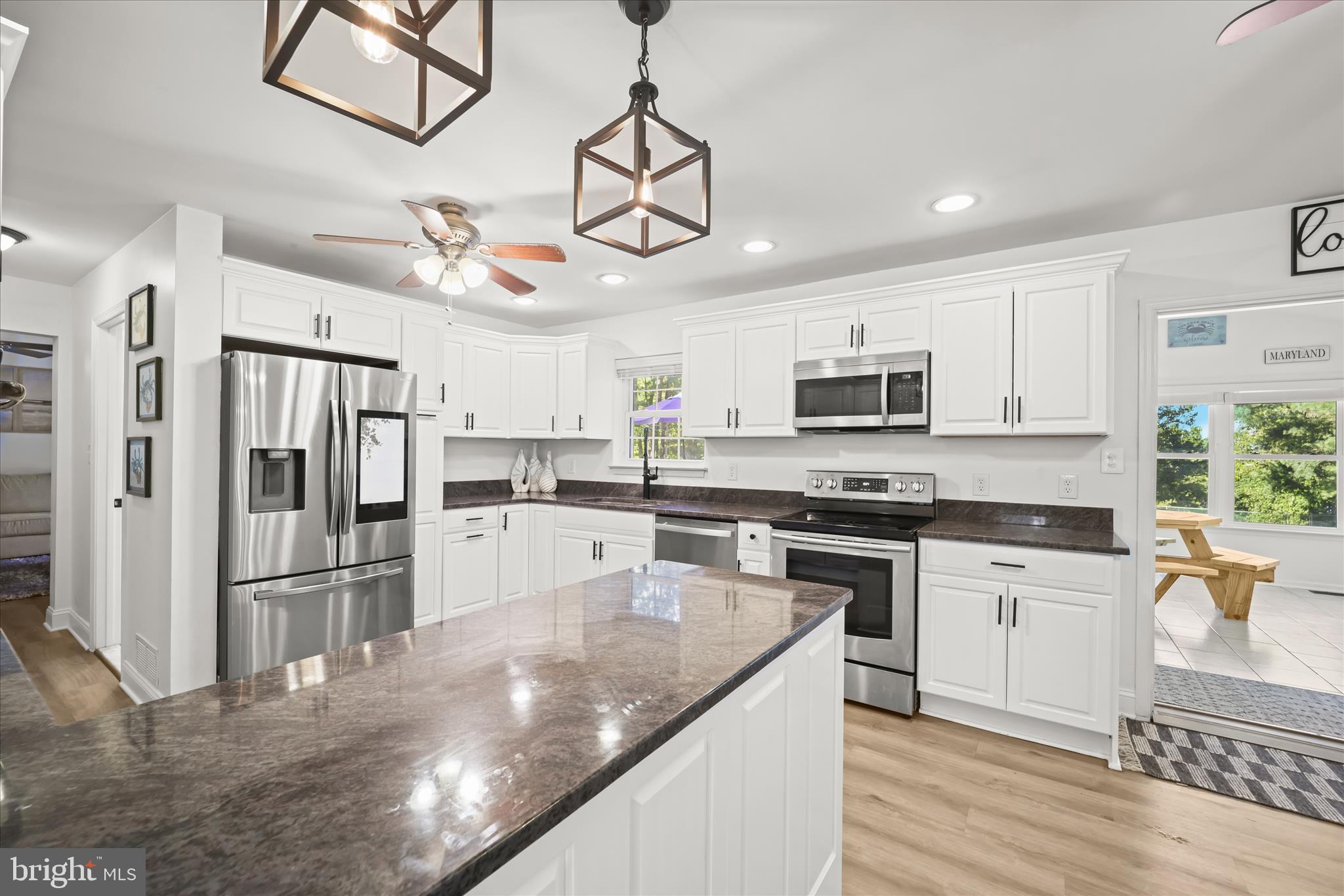 3045 Holland Cliffs Road Huntingtown, MD 20639 - Photo 25 of 94 Kitchen