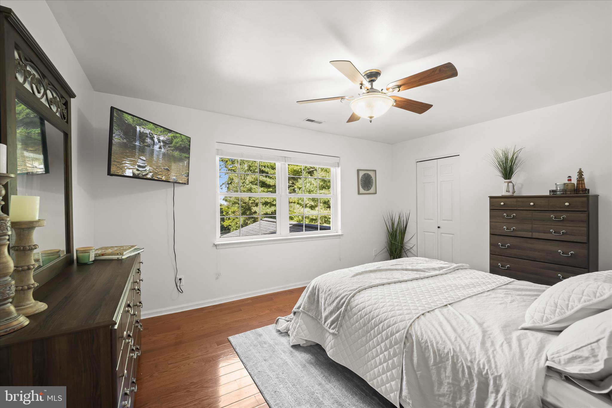 3045 Holland Cliffs Road Huntingtown, MD 20639 - Photo 68 of 94 Upstairs Bedroom 2