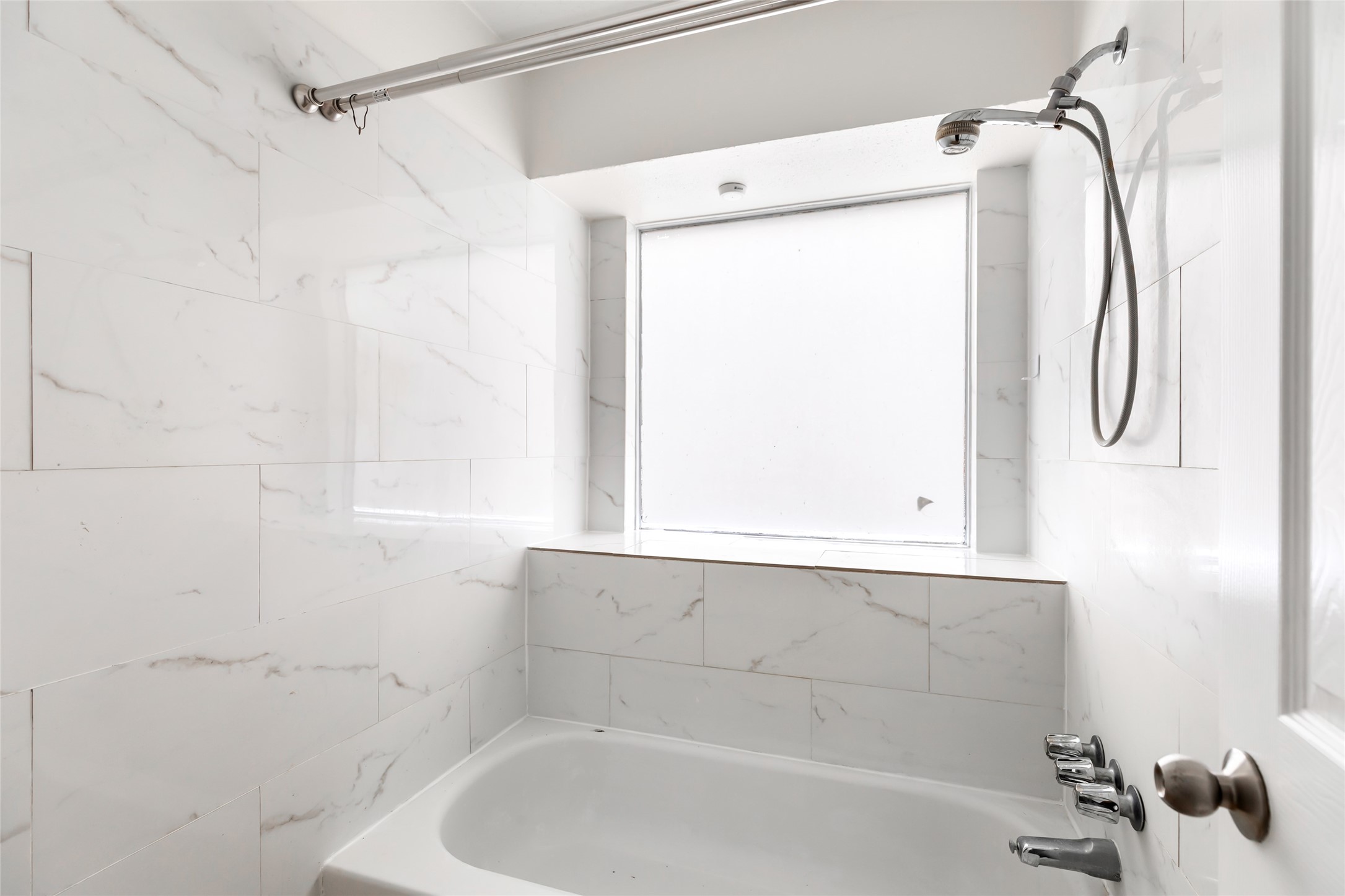 2810 Spring Dusk Drive Spring, TX 77373 - Photo 21 of 30 a bathroom with a tub and a shower