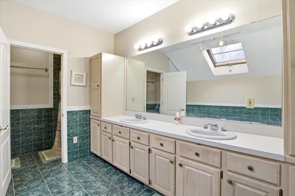 $552,500 | 47 Drew Woods Drive, Derry, NH 03038