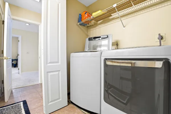 $552,500 | 47 Drew Woods Drive, Derry, NH 03038