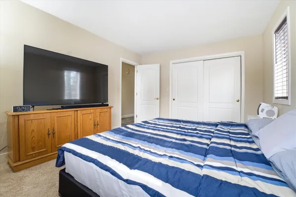 $552,500 | 47 Drew Woods Drive, Derry, NH 03038