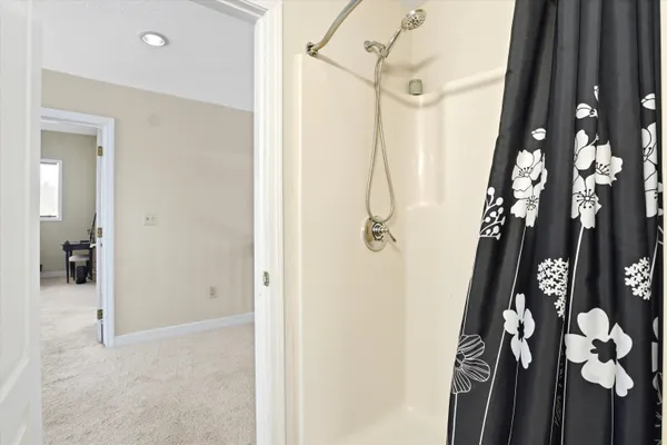 $552,500 | 47 Drew Woods Drive, Derry, NH 03038