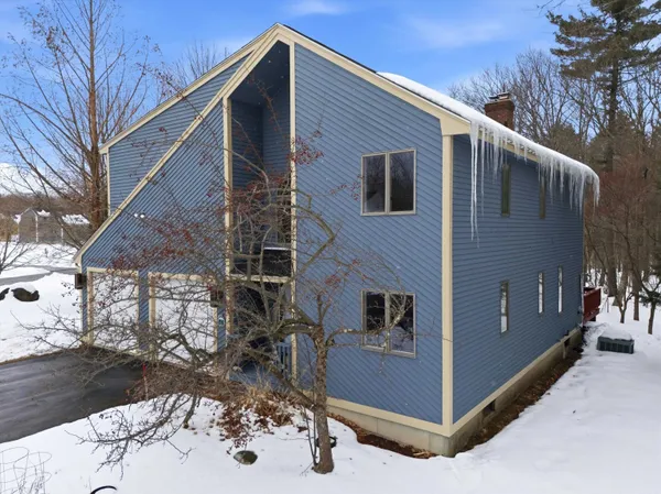 $552,500 | 47 Drew Woods Drive, Derry, NH 03038