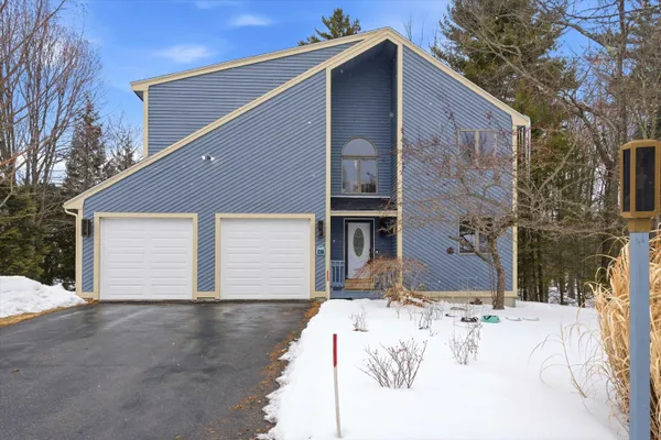 $552,500 | 47 Drew Woods Drive, Derry, NH 03038