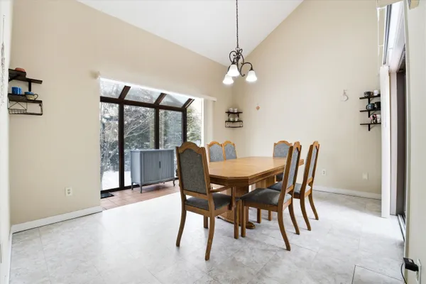 $552,500 | 47 Drew Woods Drive, Derry, NH 03038