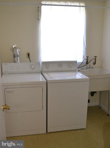 412 Walnut Drive Annapolis, MD 21403 - Photo 15 of 22 Interior (General)