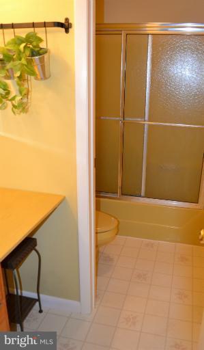 412 Walnut Drive Annapolis, MD 21403 - Photo 17 of 22 Bath