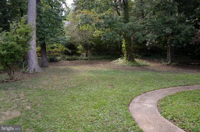 412 Walnut Drive Annapolis, MD 21403 - Photo 5 of 22 Exterior (General)