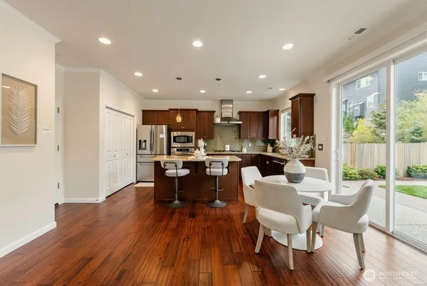 $1,248,000 | 7640 Northeast 195th Street, Kenmore, WA 98028