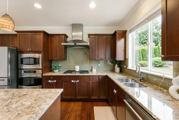 $1,248,000 | 7640 Northeast 195th Street, Kenmore, WA 98028