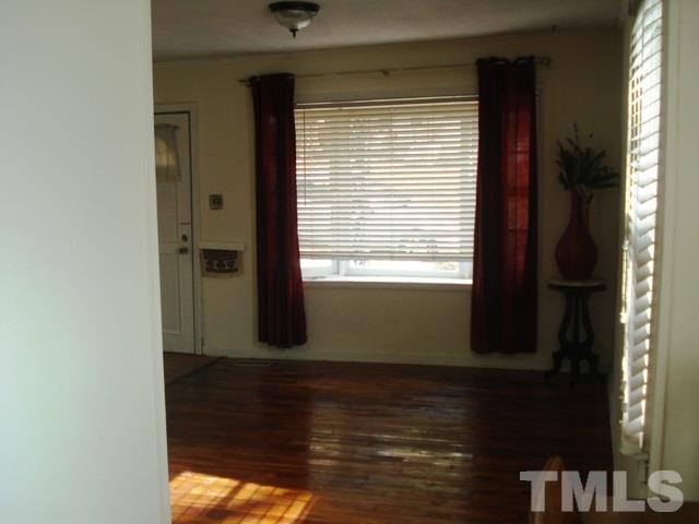 826 Ridgeway Avenue Durham, NC 27701 - Photo 4 of 16 Gallery Image 4