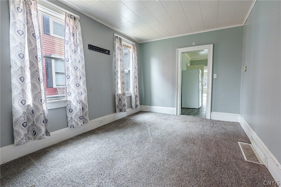 207 Kossuth Street Rome, NY 13440 - Photo 5 of 28