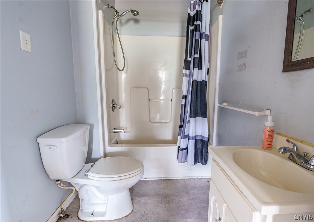 207 Kossuth Street Rome, NY 13440 - Photo 8 of 28