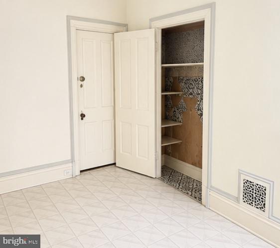 2107 Tasker Street Philadelphia, PA 19145 - Photo 5 of 8 Gallery Image 5