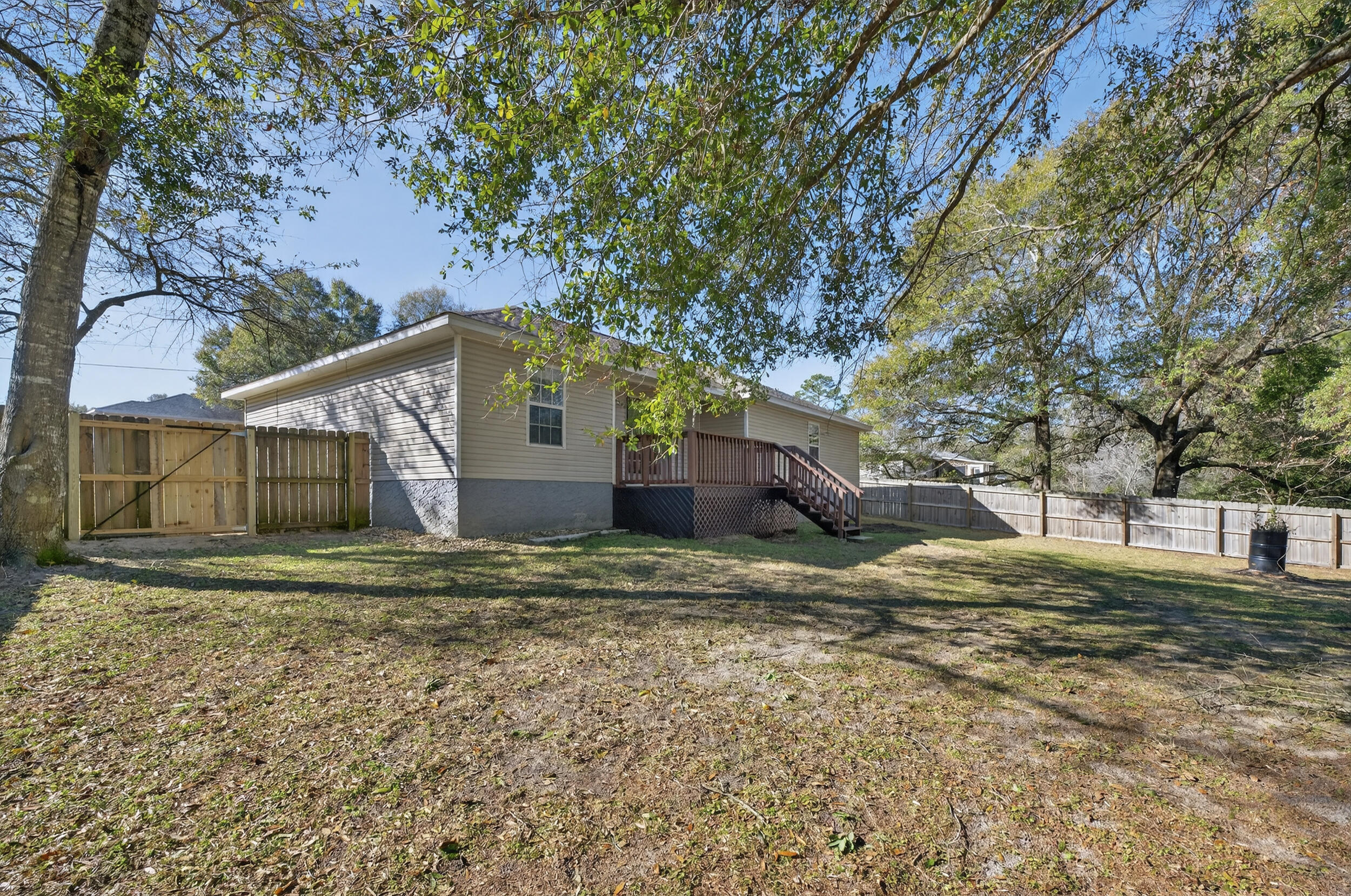 322 Strawbridge Drive Crestview, FL 32539 - Photo 42 of 48 322 strawbridge dr-crestview-42