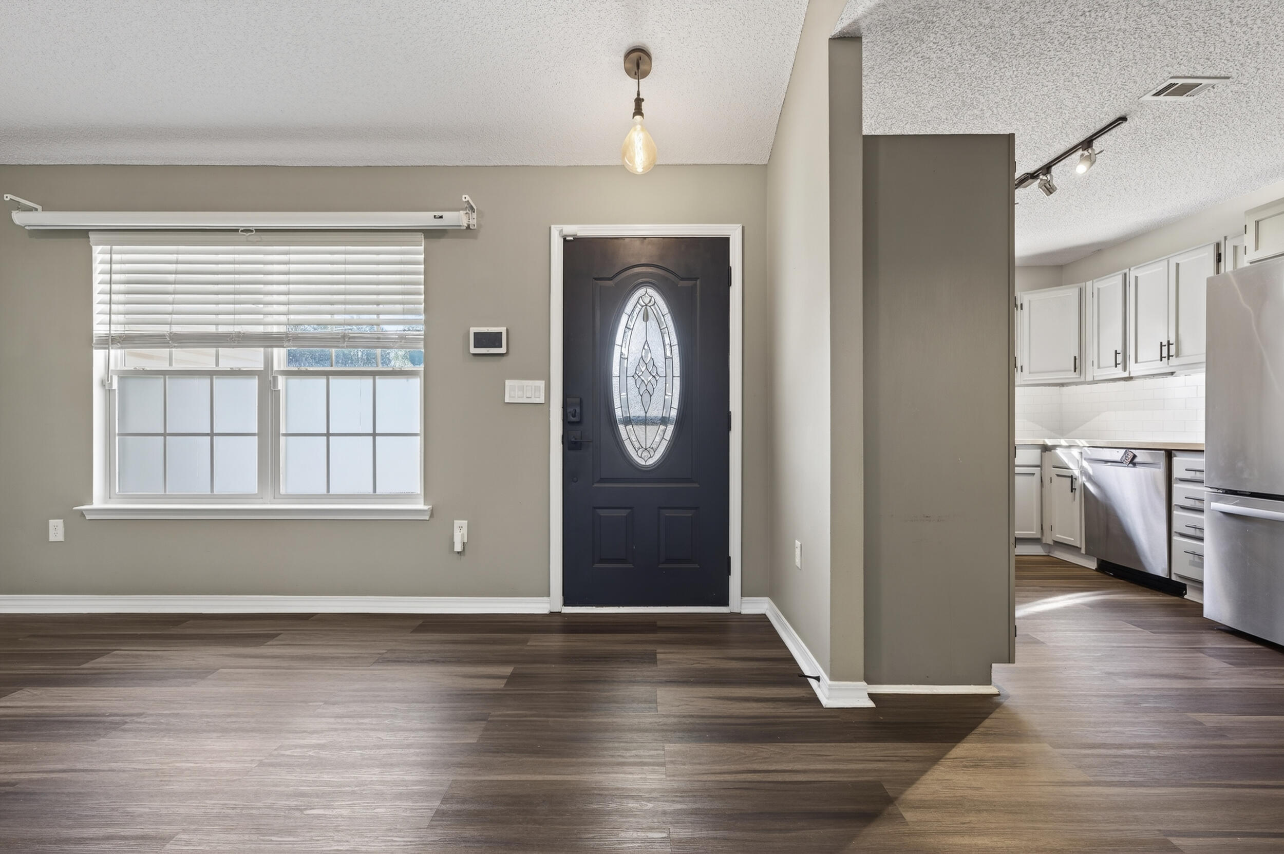 322 Strawbridge Drive Crestview, FL 32539 - Photo 7 of 48 322 strawbridge dr-crestview-7