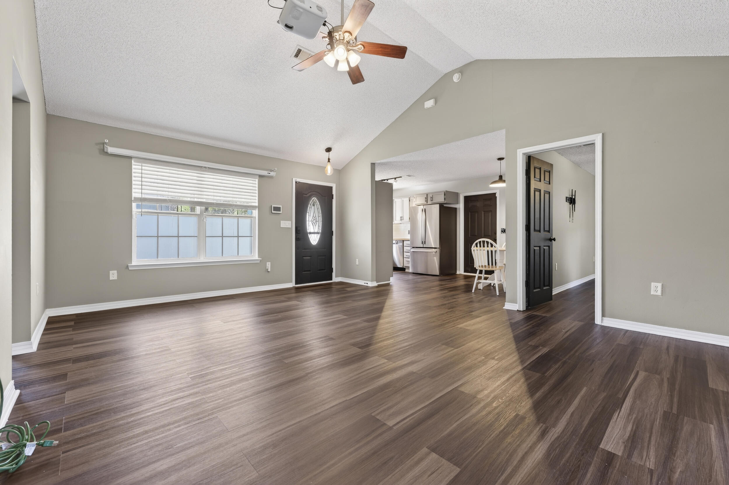 322 Strawbridge Drive Crestview, FL 32539 - Photo 9 of 48 322 strawbridge dr-crestview-9