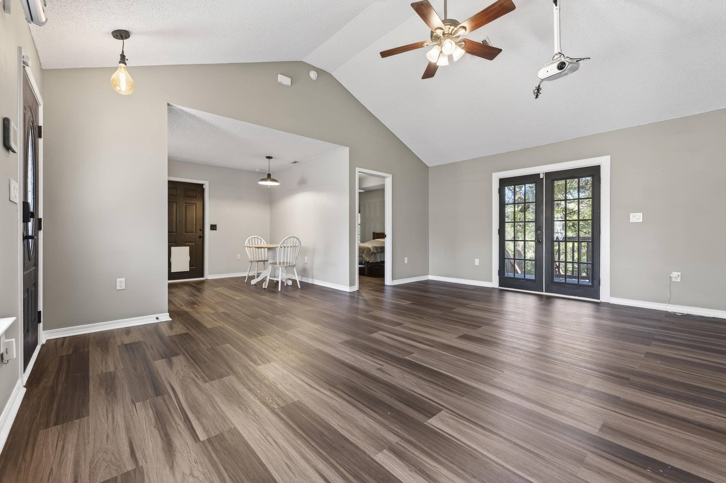 322 Strawbridge Drive Crestview, FL 32539 - Photo 10 of 48 322 strawbridge dr-crestview-10