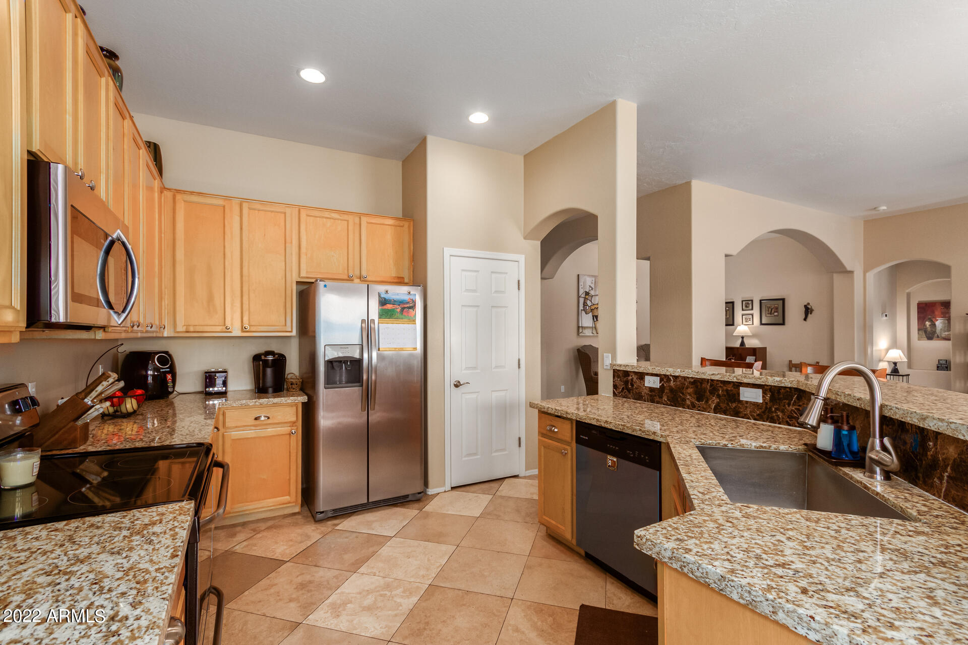 2435 East Fremont Road Phoenix, AZ 85042 - Photo 4 of 32 20-Fremont