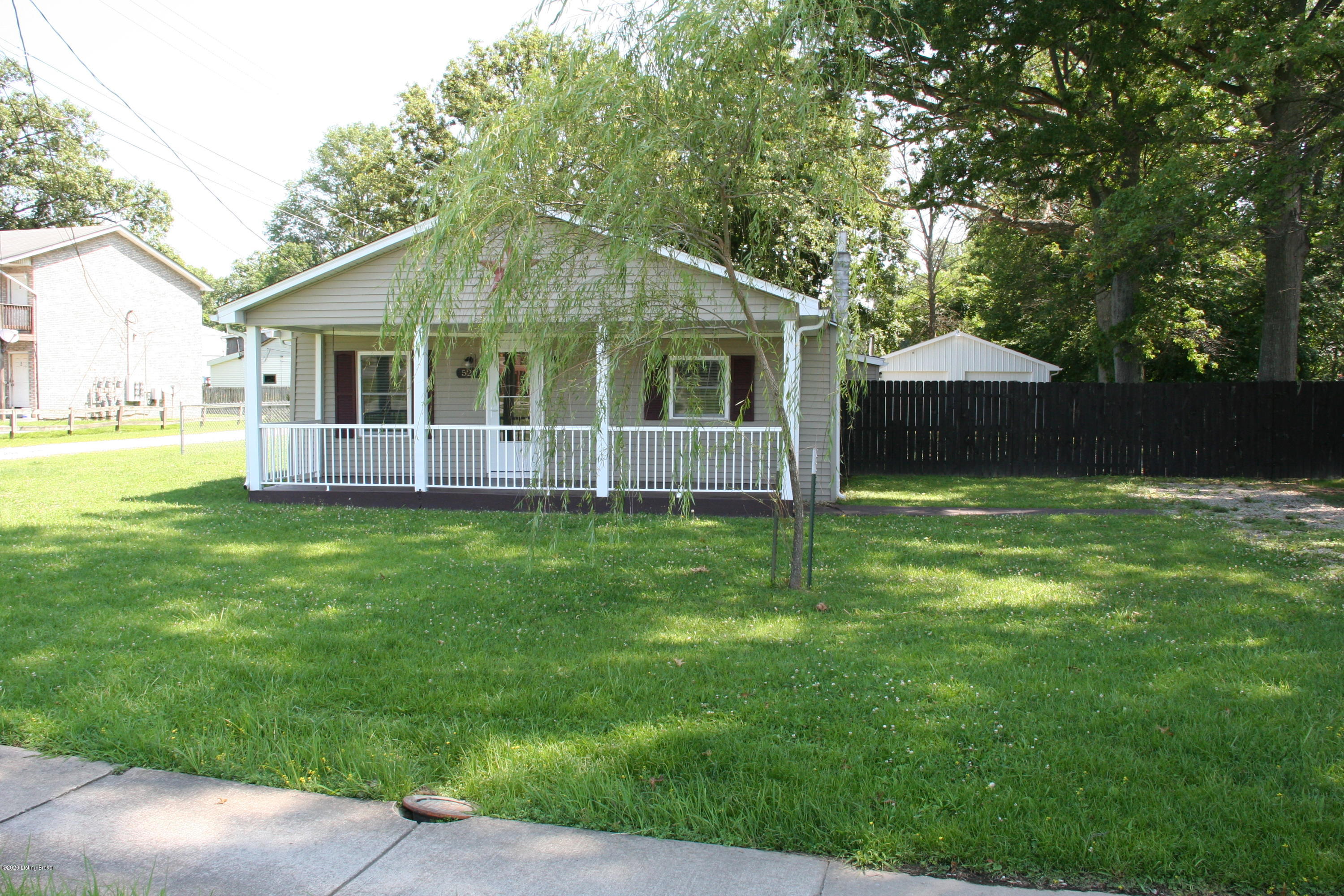 520 West Blue Lick Road Shepherdsville, KY 40165 - Photo 8 of 47 IMG_4987