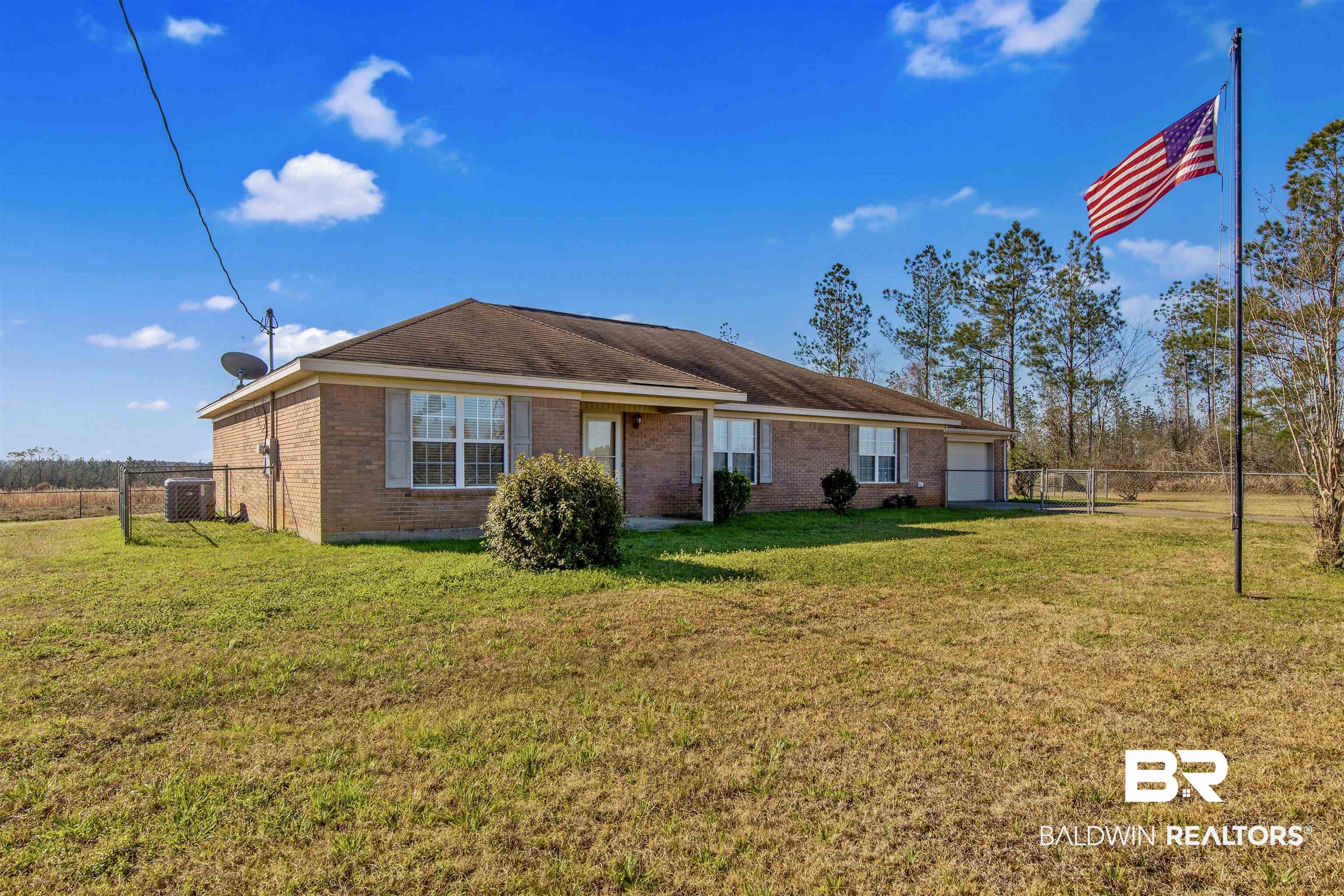 24752 Linholm Road Robertsdale, AL 36567 - Photo 2 of 36