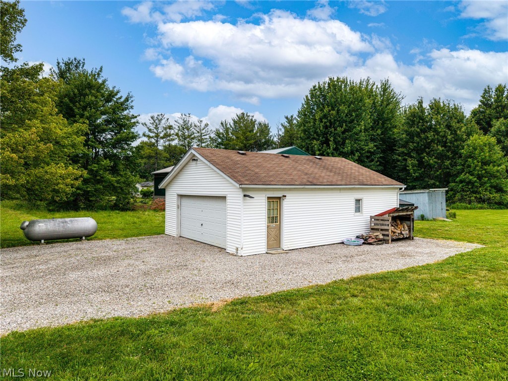 51890 Betts Road Wellington, OH 44090 - Photo 7 of 29