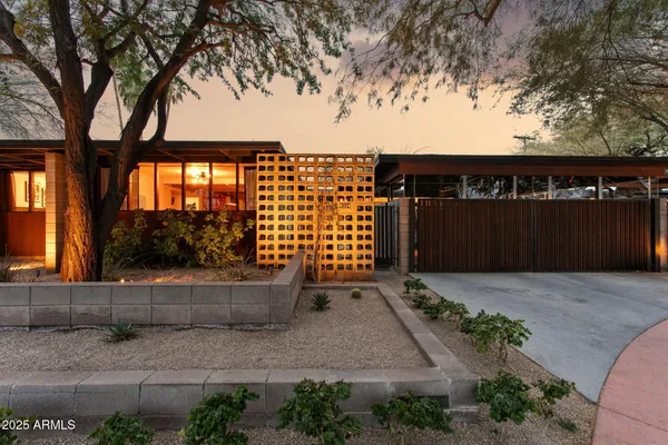 $1,999,999 | 4324 East Stanford Drive, Phoenix, AZ 85018