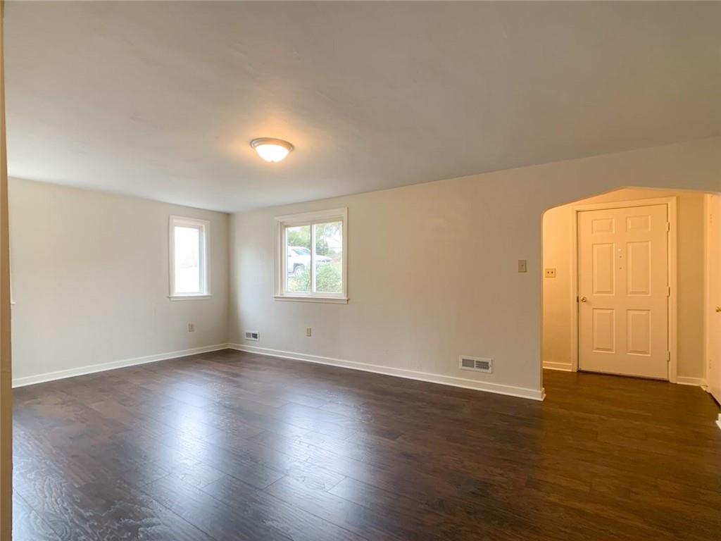 8 Cabindale Drive McKees Rocks, PA 15136 - Photo 11 of 22 Gallery Image 11