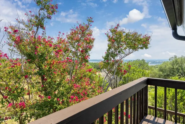 $1,995 | 3205 Mac Arthur Avenue, Unit B, Lago Vista, TX 78645