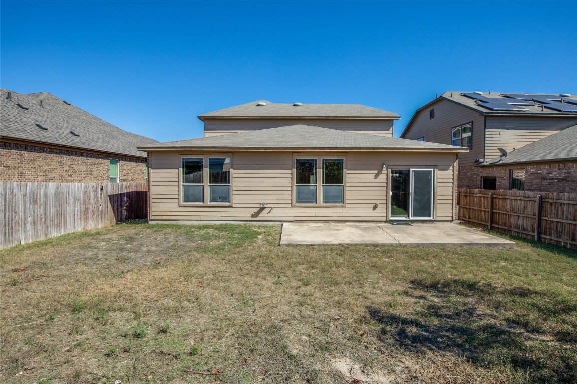211 Mancos Drive Georgetown, TX 78626 - Photo 19 of 25 a backyard of a house
