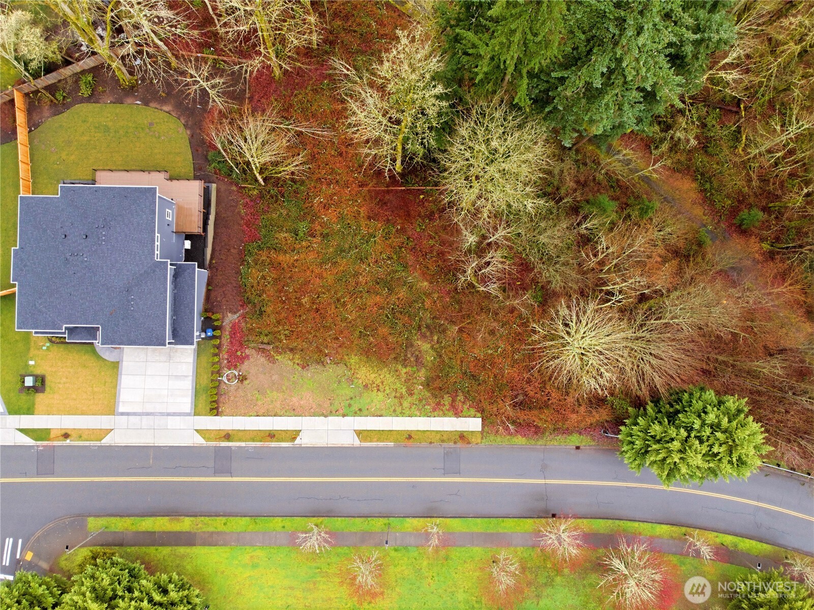 13655 Southeast 88th Way Newcastle, WA 98059 - Photo 1 of 29 a view of swimming pool from a yard