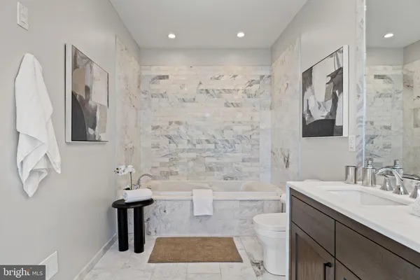 $7,950 | 2106 Spring Street, Philadelphia, PA 19103
