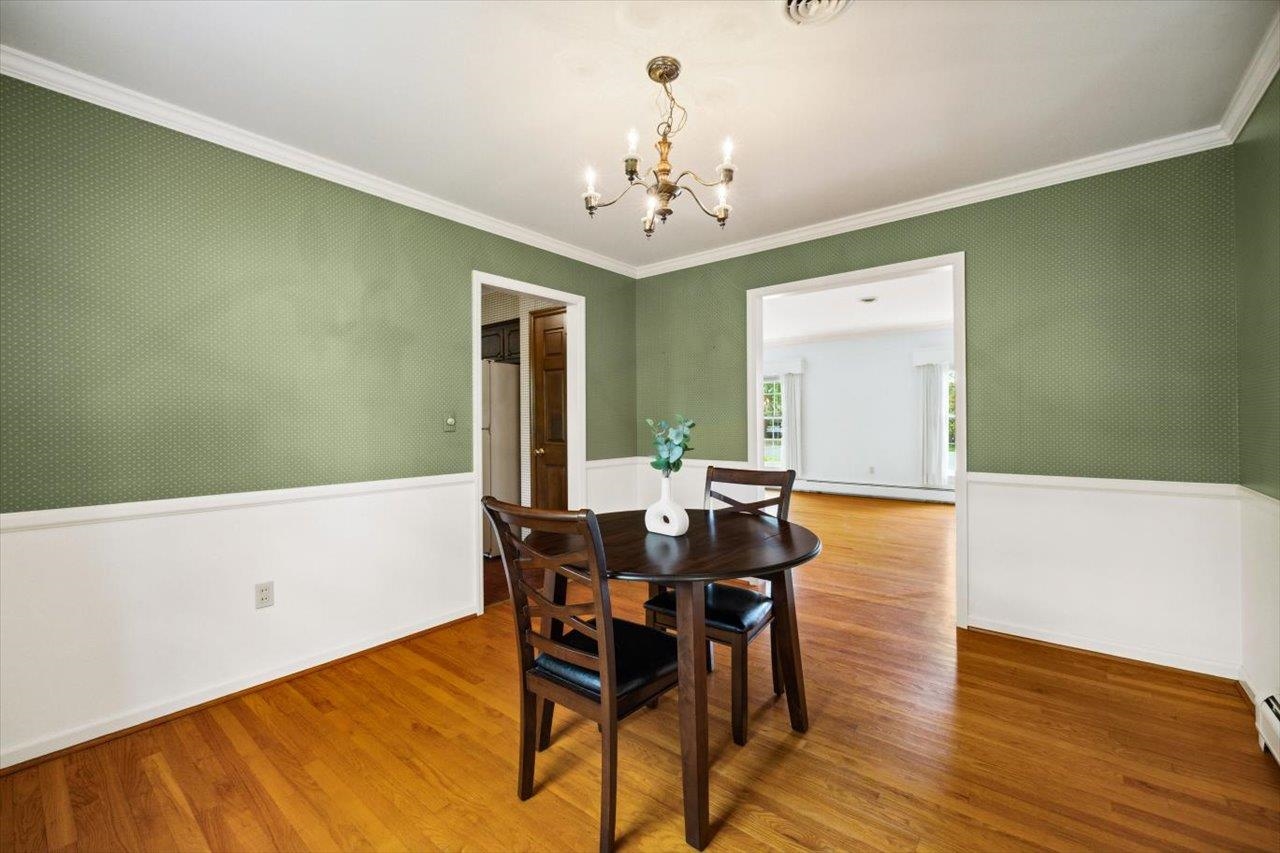 1187 Pinehurst Road Staunton, VA 24401 - Photo 10 of 57 Gallery Image 10