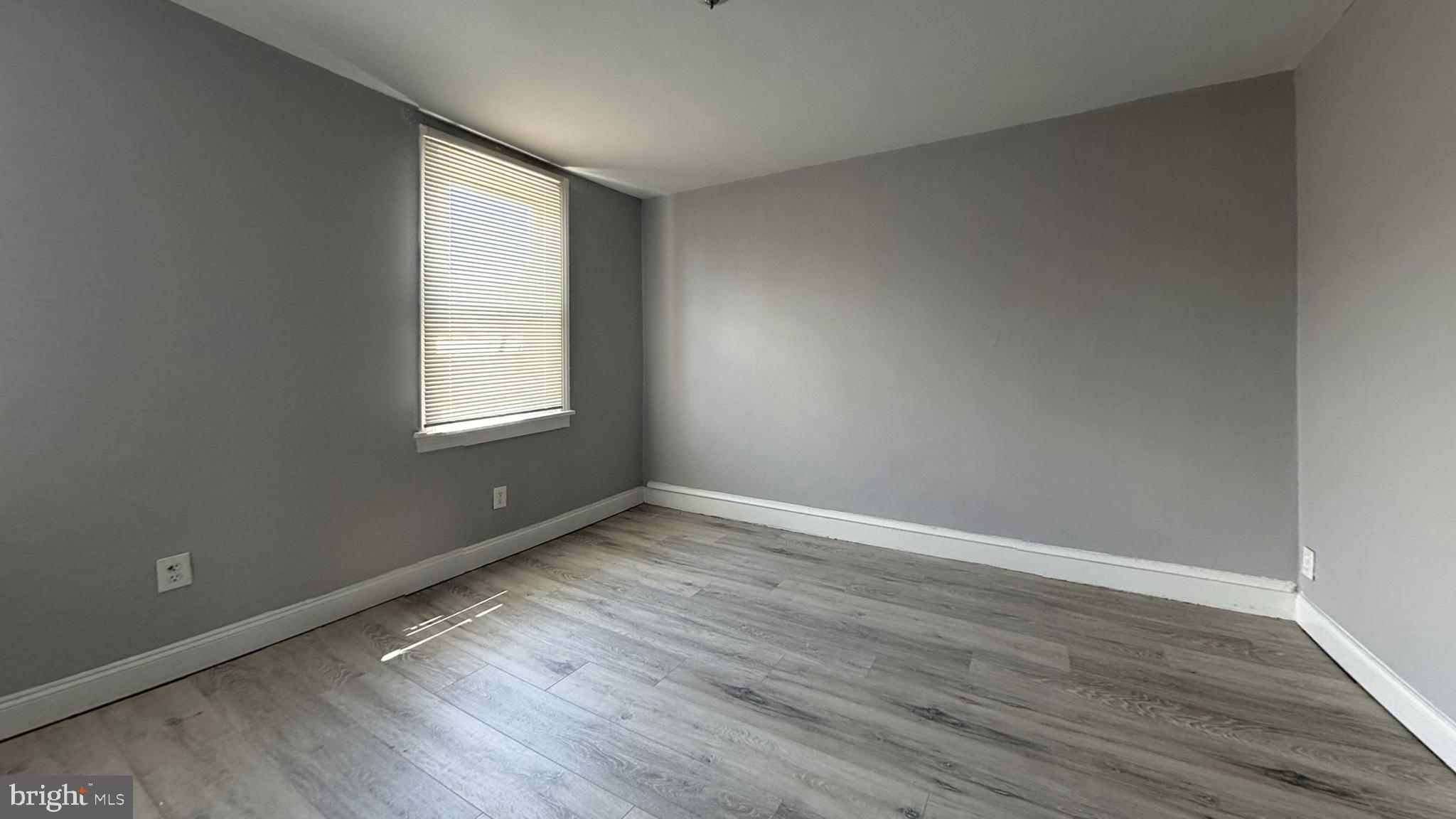 7035 Guilford Road Upper Darby, PA 19082 - Photo 3 of 17
