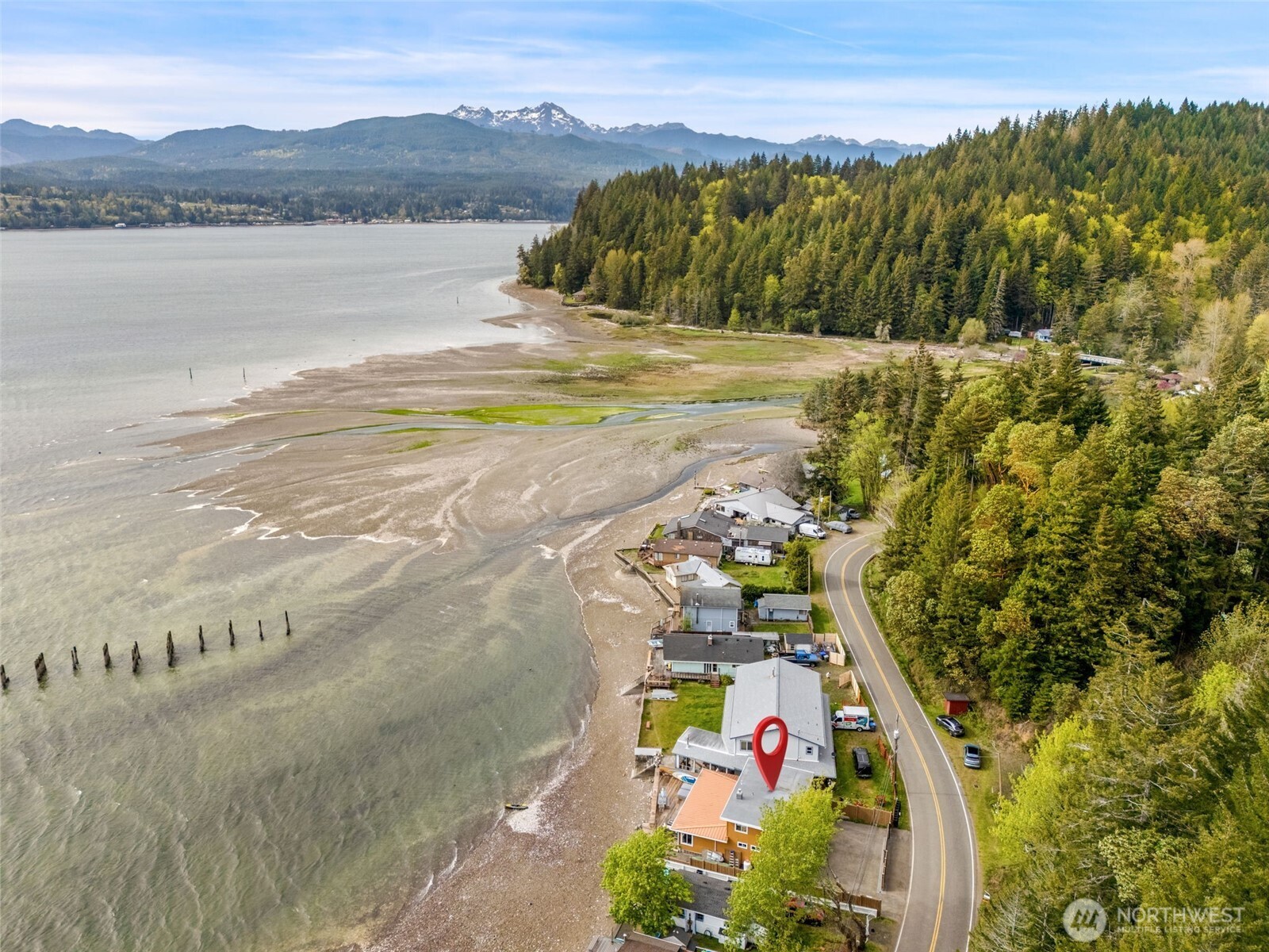 18651 Northeast North Shore Road Tahuya, WA 98588 - Photo 5 of 39