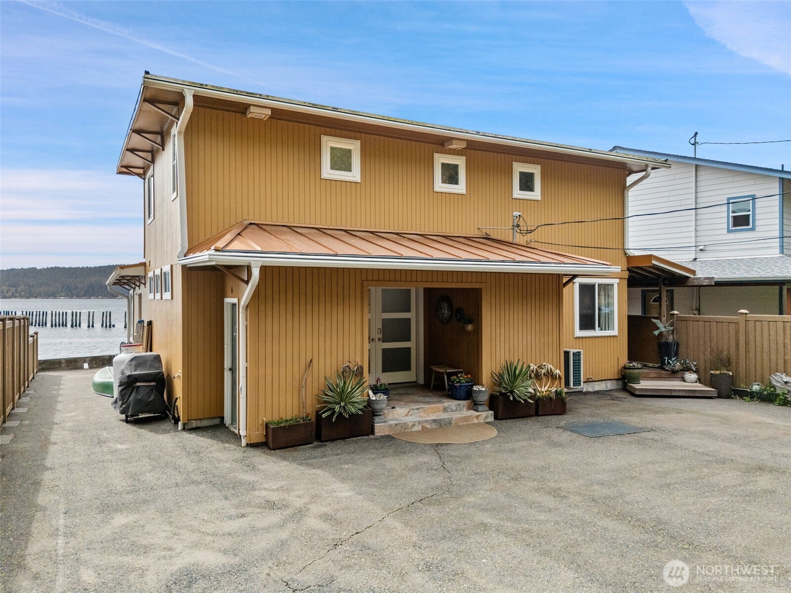 18651 Northeast North Shore Road Tahuya, WA 98588 - Photo 6 of 39