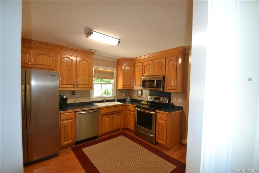 5625 Plantation Ridge Road Charlotte, NC 28214 - Photo 11 of 26 Gallery Image 11