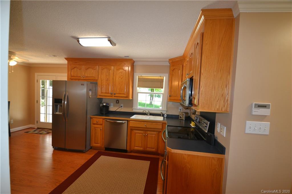 5625 Plantation Ridge Road Charlotte, NC 28214 - Photo 12 of 26 Gallery Image 12