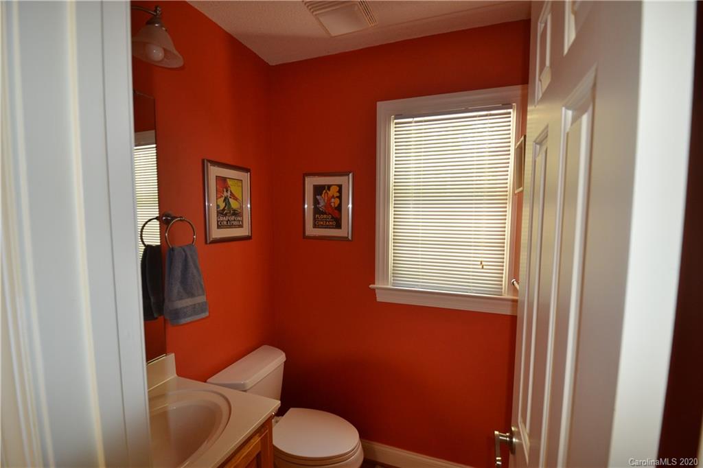 5625 Plantation Ridge Road Charlotte, NC 28214 - Photo 15 of 26 Gallery Image 15